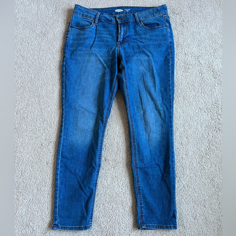 Old Navy Mid Rise Super Skinny Ankle Jeans